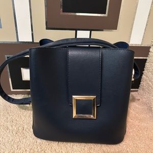 Navy bucket bag